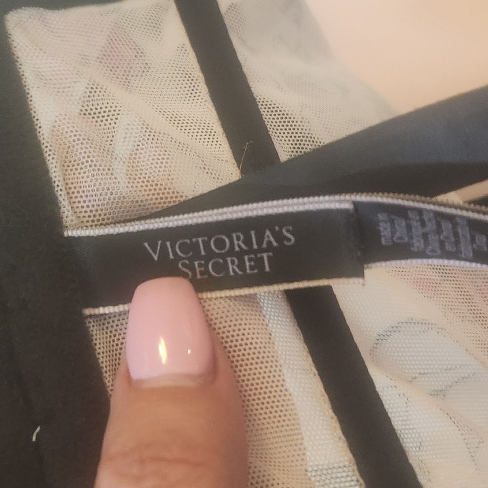 Victoria's Secret Pink Floral Embroidered Long Line Bra 32DD (7560) - Picture 8 of 11